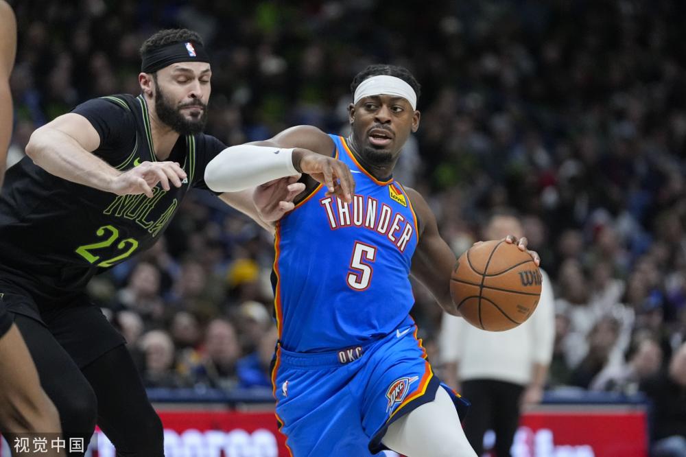 从替补席出 从替补席出